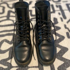 Dr Martens Zavala Boots